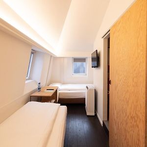 Zimmer mit zwei Einzelbetten